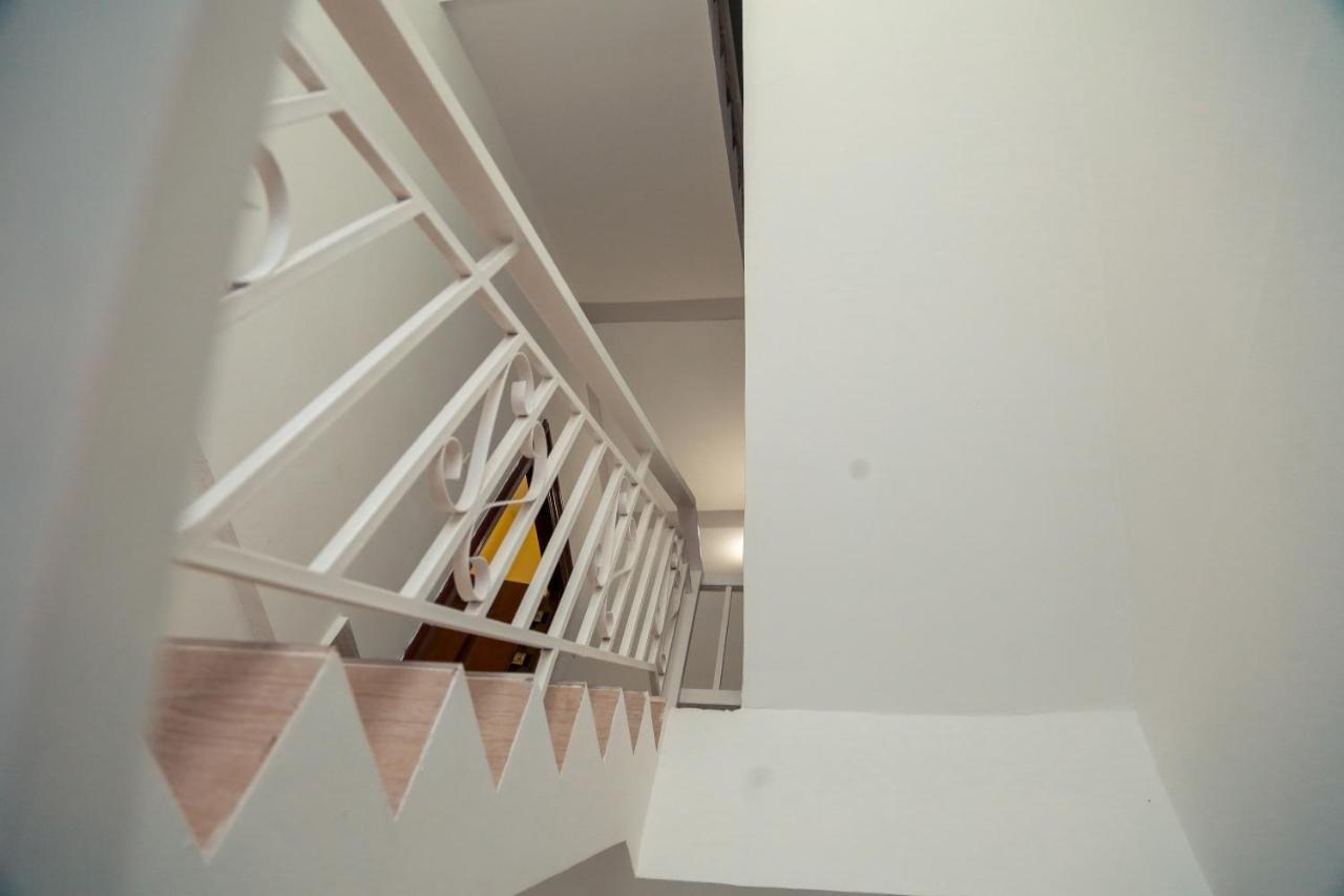 Stay Inn Hostel Phnom Penh Bagian luar foto